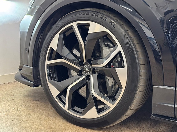 Audi RS Q8 9 of 27