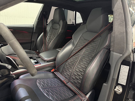 Audi RS Q8 13 of 27