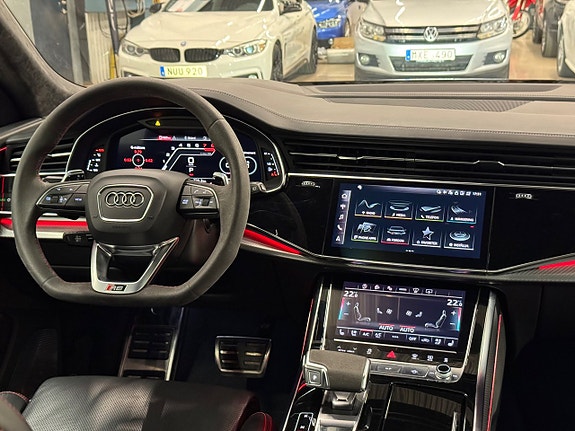 Audi RS Q8 15 of 27