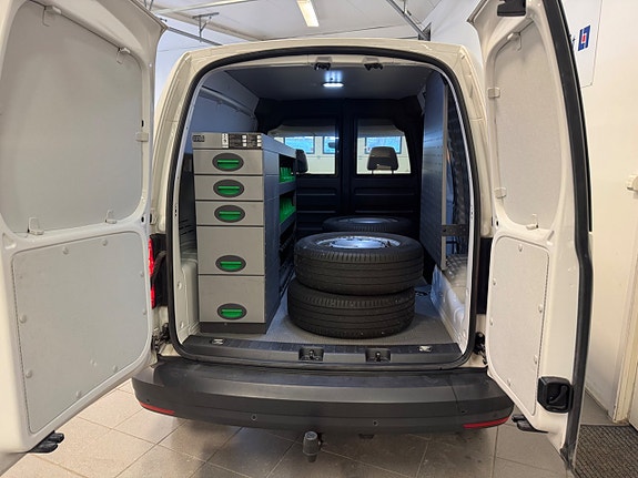 Volkswagen Caddy 5 of 5
