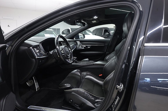 Volvo V90 16 of 25