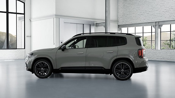 Mercedes-Benz GLB350 3 of 9