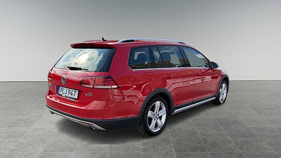 Volkswagen Golf Alltrack 3 of 13