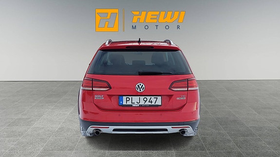 Volkswagen Golf Alltrack 3 of 15
