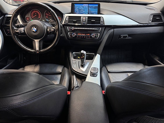 BMW 318d 17 of 24