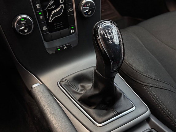 Volvo V40 21 of 23