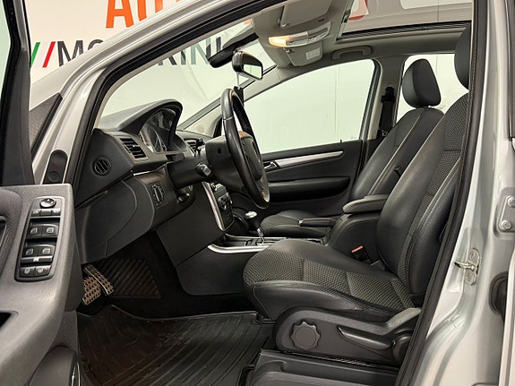 Mercedes-Benz B200 12 of 26
