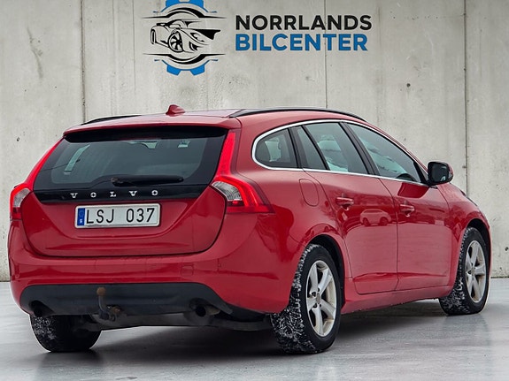 Volvo V60 3 of 14