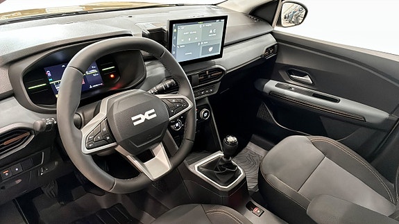 Dacia Sandero 13 of 24