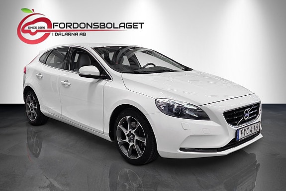 Volvo V40 3 of 5