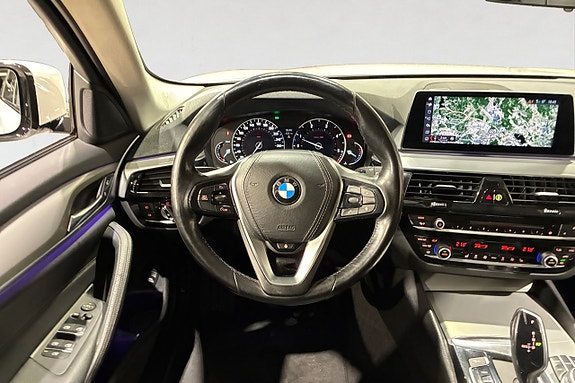 BMW 520d 13 of 17