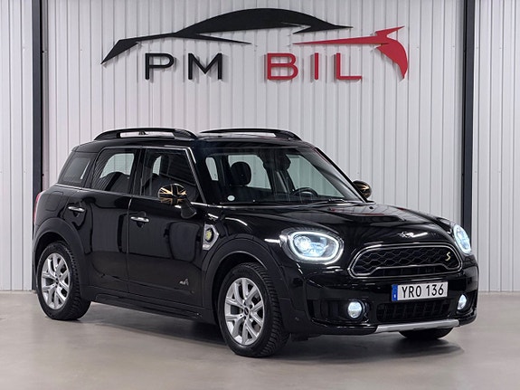MINI Countryman Cooper SE 2 of 30