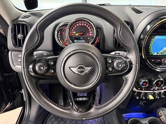 MINI Countryman Cooper SE 12 of 30