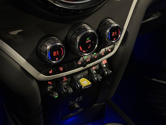 MINI Countryman Cooper SE 19 of 30