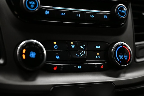 Ford Transit Custom 18 of 30