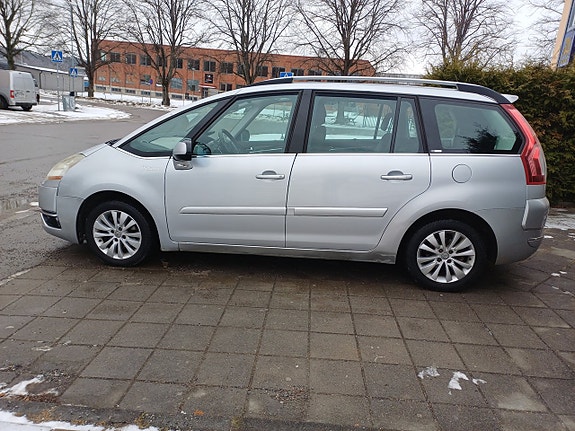 Citroen Grand C4 Picasso 8 of 18
