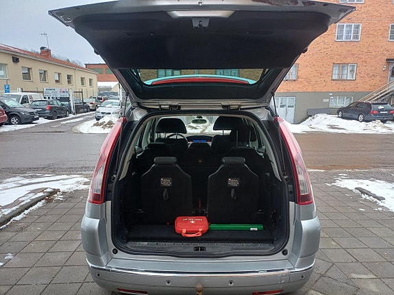 Citroen Grand C4 Picasso 13 of 18