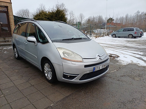 Citroen Grand C4 Picasso 2 of 5