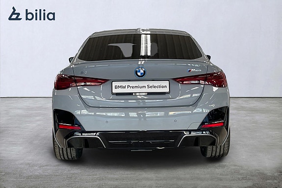 BMW i4 4 of 5