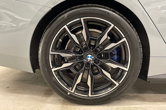 BMW i4 14 of 20