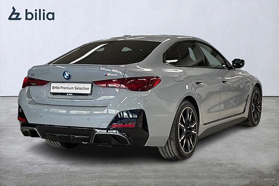 BMW i4 16 of 20