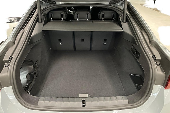 BMW i4 10 of 20