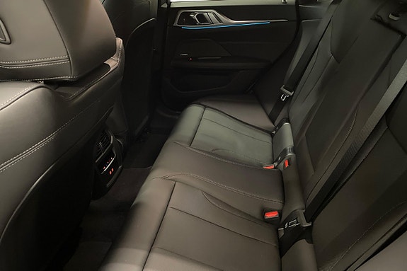 BMW i4 11 of 20