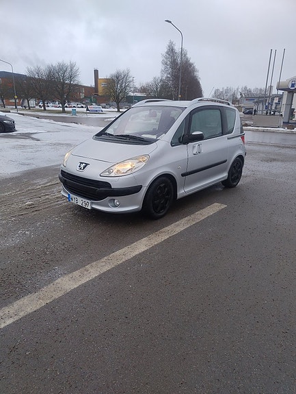 Peugeot 1007