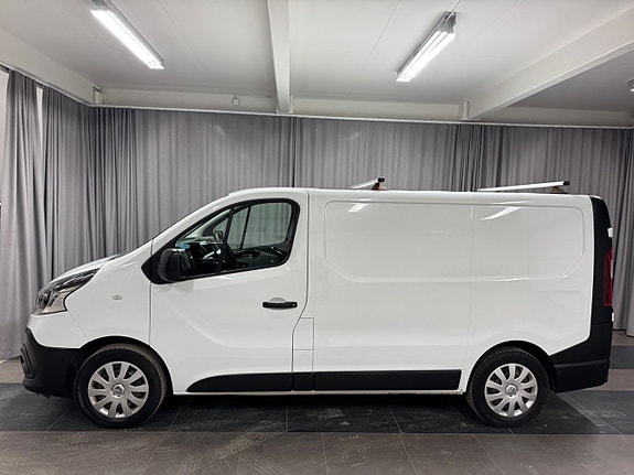 Renault Trafic 3 of 8