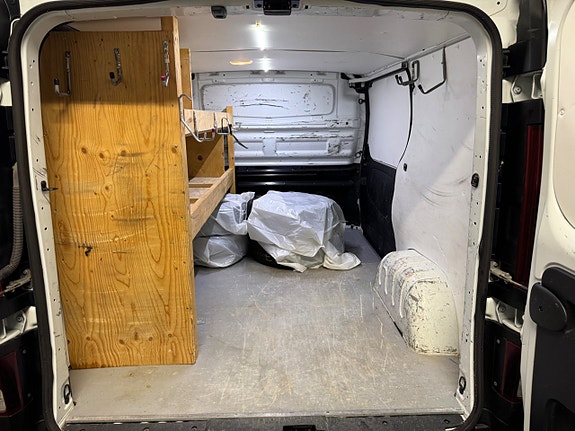 Renault Trafic 5 of 8