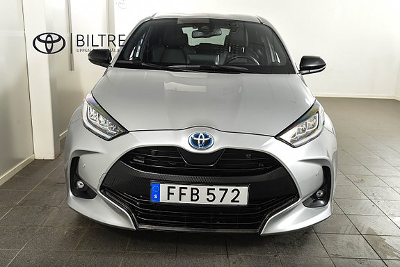Toyota Yaris 5 of 16