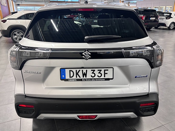 Suzuki S-Cross 4 of 5