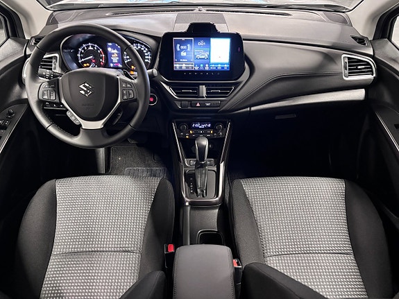 Suzuki S-Cross 7 of 14