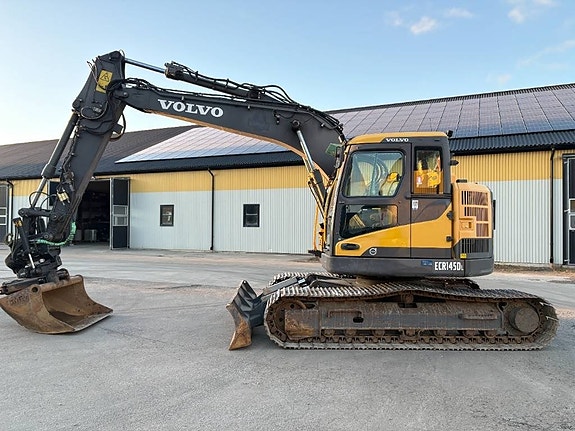 Volvo ECR145DL grävmaskin, rototilt med grip, c-smörj
