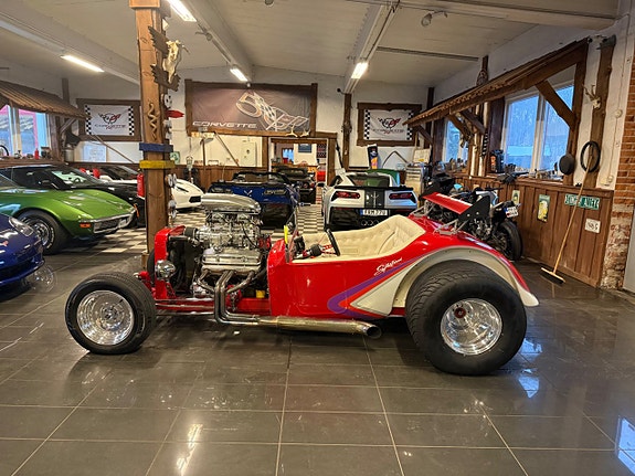 Ford Model T 4 of 5