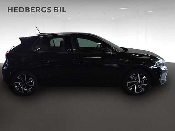 Opel Corsa 2 of 5