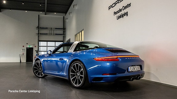 Porsche 911 Targa 4 5 of 5
