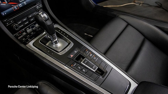 Porsche 911 Targa 4 14 of 23