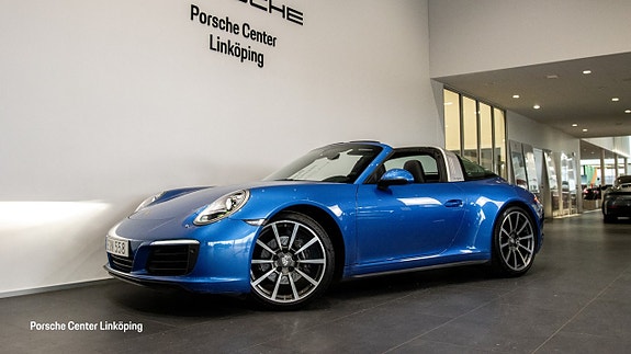 Porsche 911 Targa 4 7 of 23