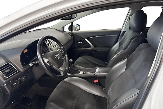 Toyota Avensis 9 of 17