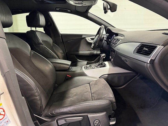 Audi A7 12 of 23