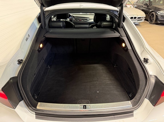 Audi A7 10 of 23