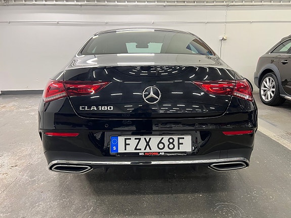 Mercedes-Benz CLA180 4 of 5