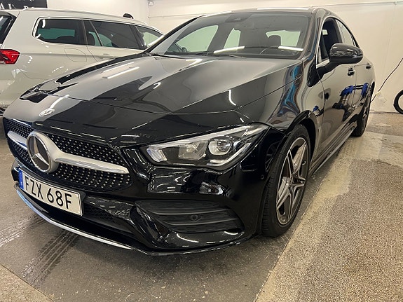 Mercedes-Benz CLA180 3 of 5