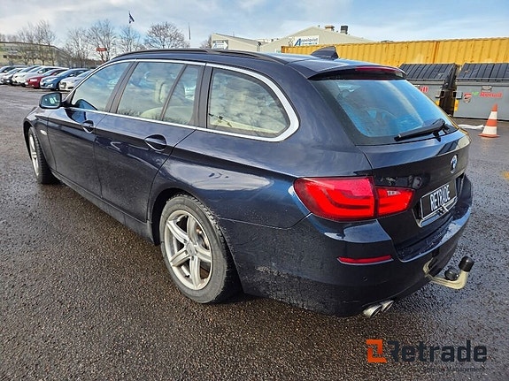 BMW 520d 4 of 5