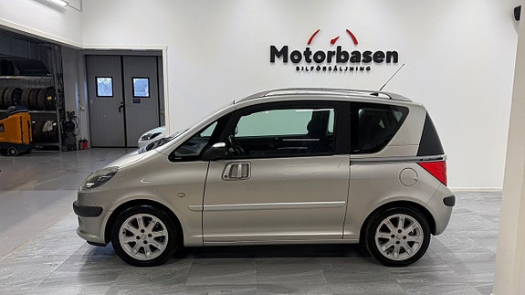 Peugeot 1007 2 of 5