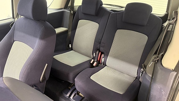 Peugeot 1007 9 of 10