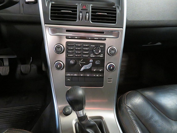 Volvo XC60 23 of 30