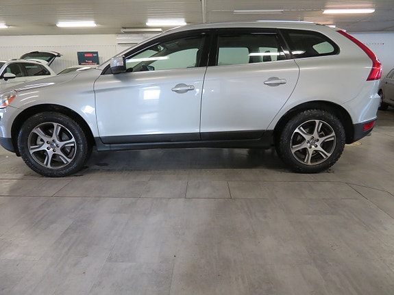 Volvo XC60 5 of 30