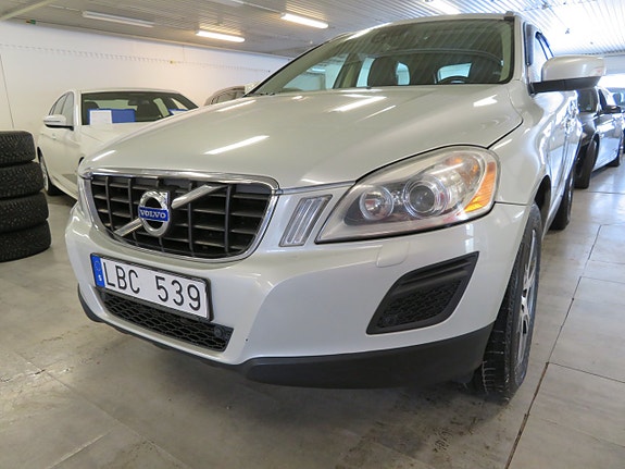 Volvo XC60 4 of 30